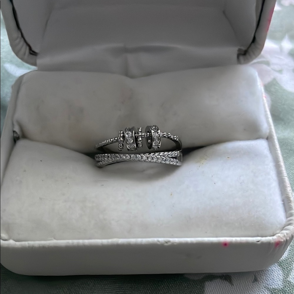 Elegant Silver Fidget Ring with Crystal Accents